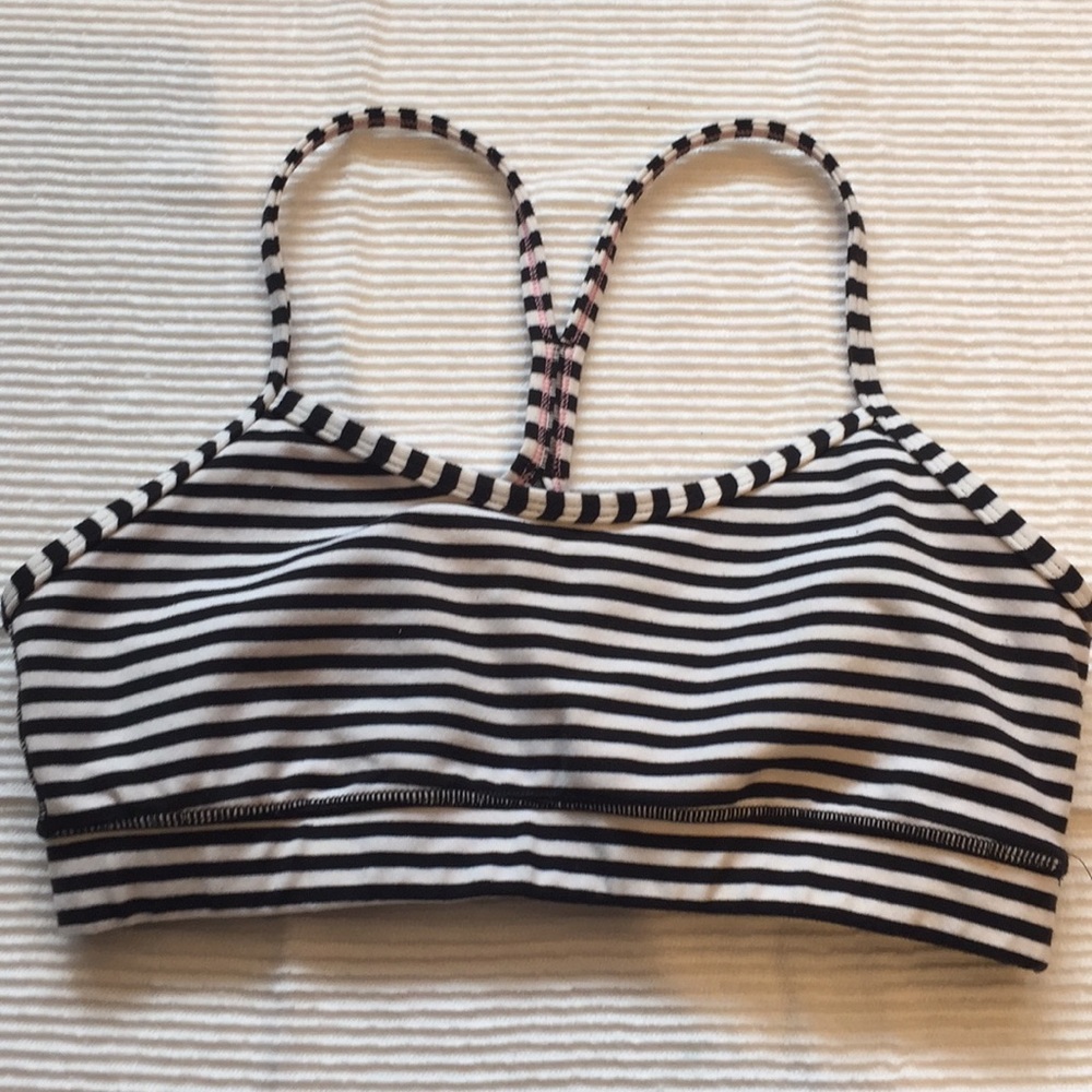 Lululemon power Y sports bra